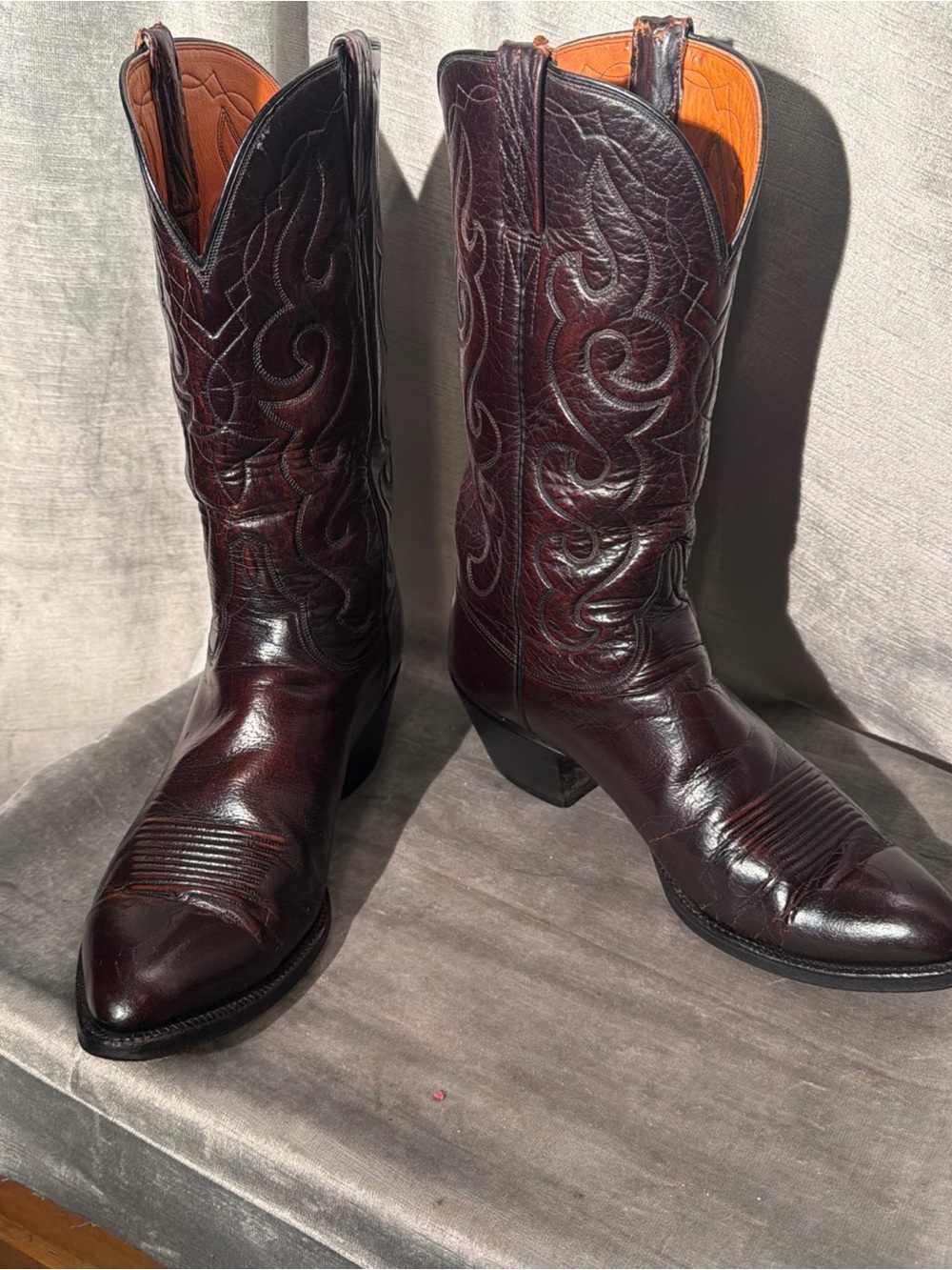 Vintage San Antonio Men’s Lucchese Black Cherry Western Cowboy Boots Size 9D